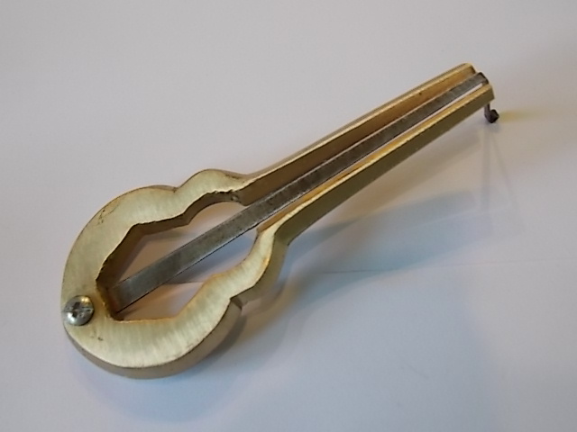 Jaw harp (jew's harp, trump)